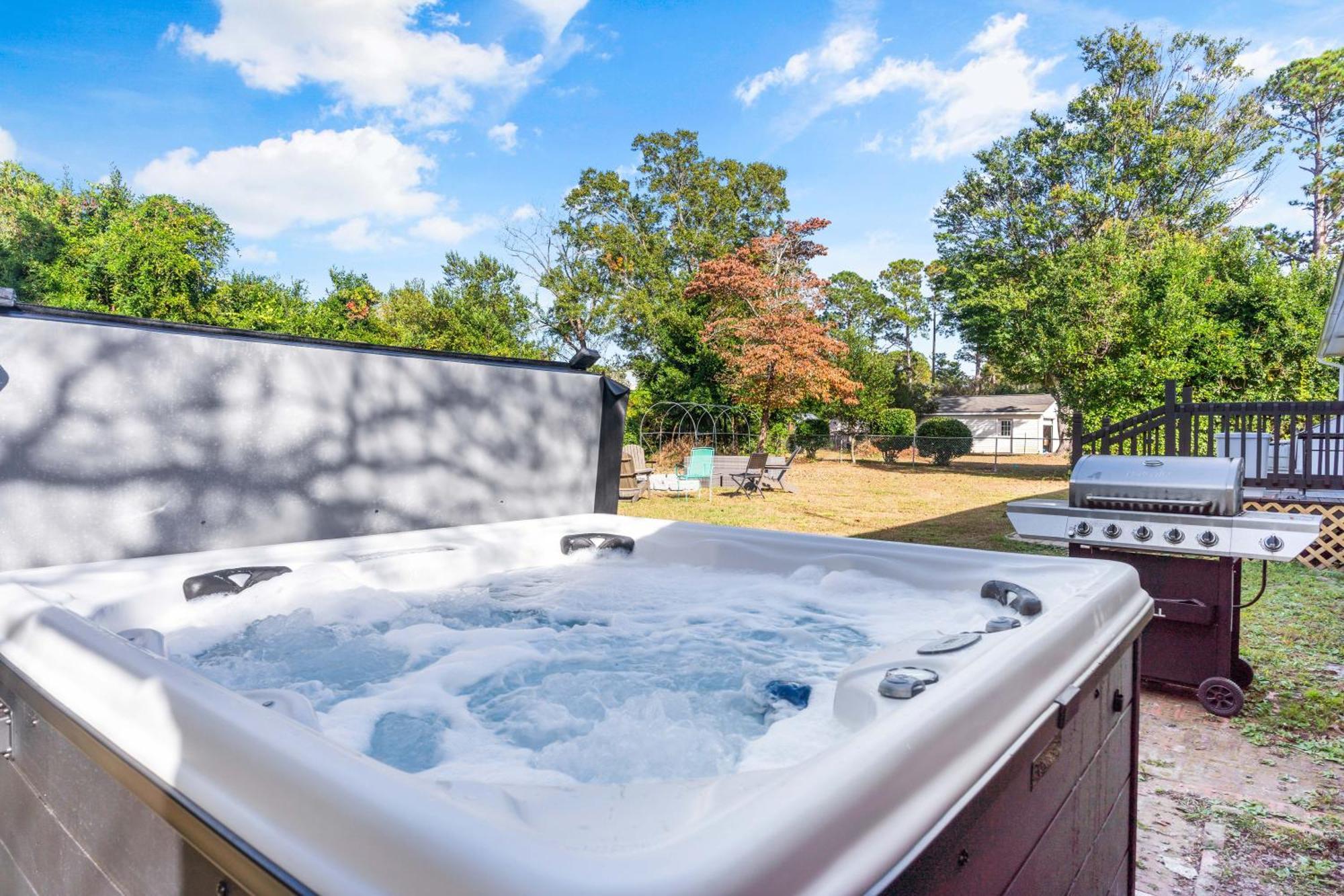 ウィルミントン Chill Retreat, Hot Tub, Large Private Yardヴィラ エクステリア 写真